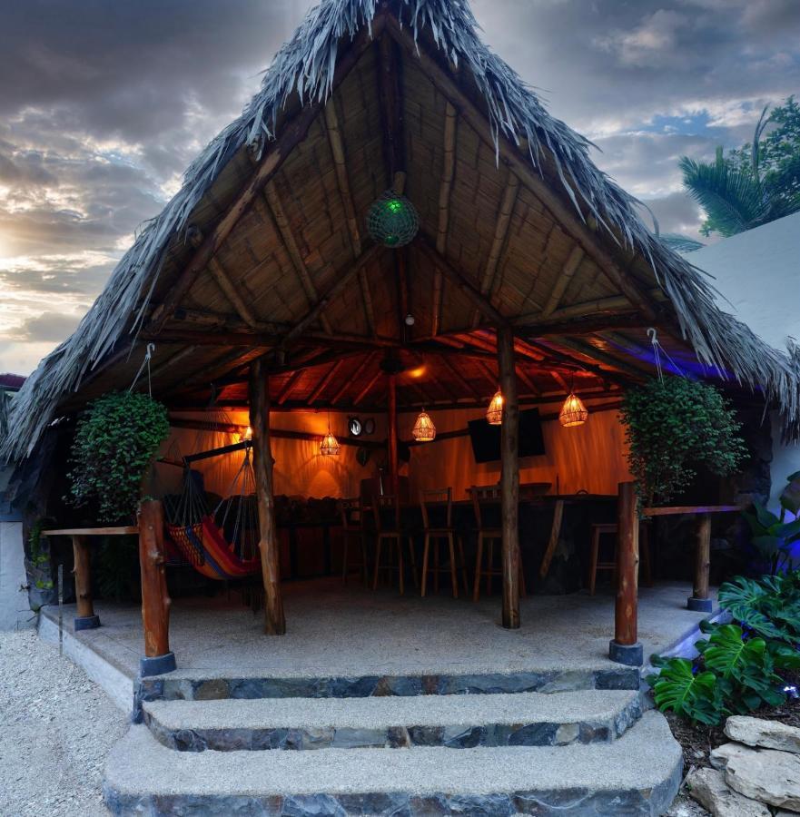 Tres Palmas Hotel Montanita Ngoại thất bức ảnh