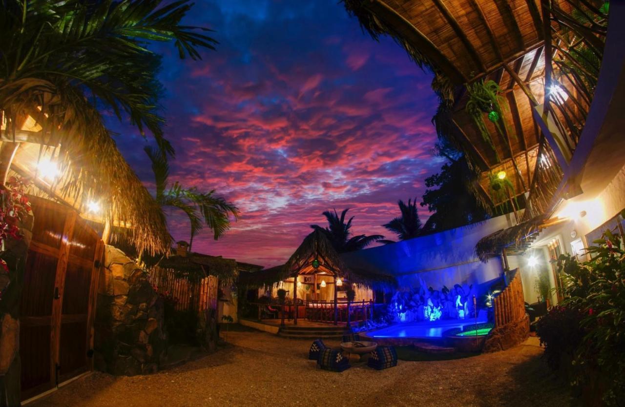 Tres Palmas Hotel Montanita Ngoại thất bức ảnh